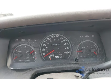 2000 Ford Crown Victoria Lx from USA, damaged, VIN 2FAFP74W8YX118071